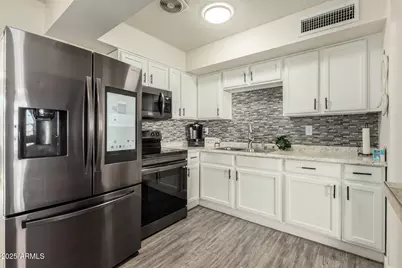 807 E Dolphin Avenue, Mesa, AZ 85204 - Photo 13