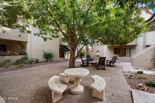 10301 N 70th St, Paradise Valley, AZ 85253 - Photo 15