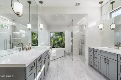 3123 N 47th Place, Phoenix, AZ 85018 - Photo 17