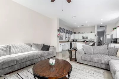 10625 W Harmony Lane, Peoria, AZ 85382 - Photo 15