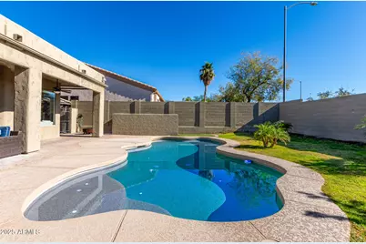10625 W Harmony Lane, Peoria, AZ 85382 - Photo 45