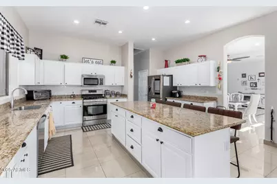 10625 W Harmony Lane, Peoria, AZ 85382 - Photo 19