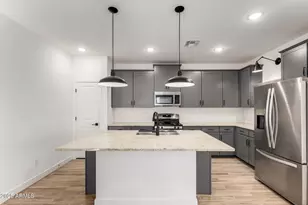 7909 N 86th Ln, Glendale, AZ 85305 - Photo 9