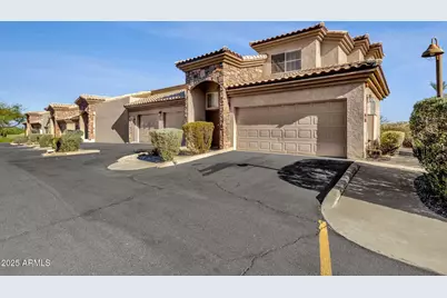 13700 N Fountain Hills Boulevard #301, Fountain Hills, AZ 85268 - Photo 1