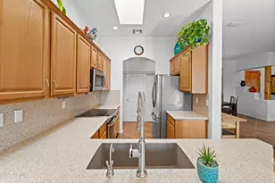 24909 W Red Robin Dr, Wittmann, AZ 85361 - Photo 21