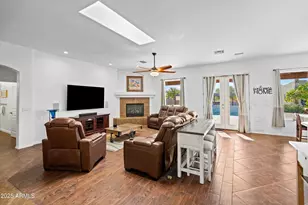 24909 W Red Robin Dr, Wittmann, AZ 85361 - Photo 13