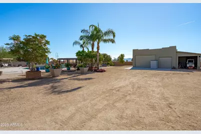 24909 W Red Robin Drive, Wittmann, AZ 85361 - Photo 39