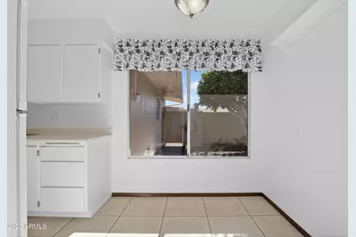 17211 N Pinion Lane, Sun City, AZ 85373 - Photo 15