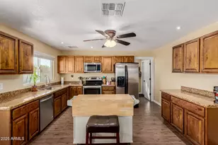 6925 W Sunnyslope Ln, Peoria, AZ 85345 - Photo 11