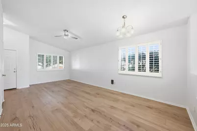 7319 W Eugie Avenue, Peoria, AZ 85381 - Photo 7