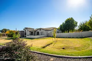 18811 W College Dr, Litchfield Park, AZ 85340 - Photo 7