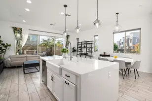 1933 W Kinfield Trail, Phoenix, AZ 85085 - Photo 11