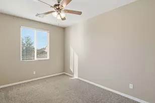 2251 S Osborn Ln, Gilbert, AZ 85295 - Photo 27