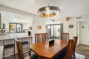 7718 E Vista Dr, Scottsdale, AZ 85250 - Photo 7