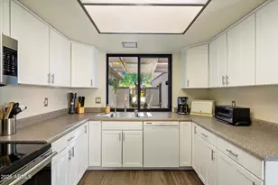 7718 E Vista Dr, Scottsdale, AZ 85250 - Photo 5