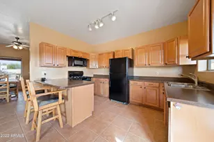 35915 S Joshua Pl, Wickenburg, AZ 85390 - Photo 15