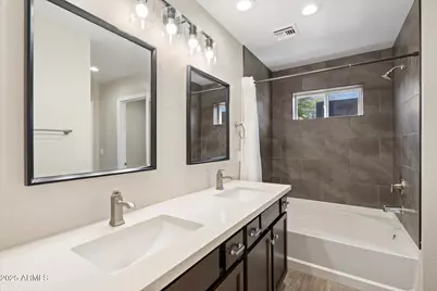 3010 N 37th Street #6, Phoenix, AZ 85018 - Photo 5