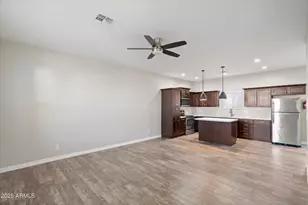 3010 N 37th St, Phoenix, AZ 85018 - Photo 11