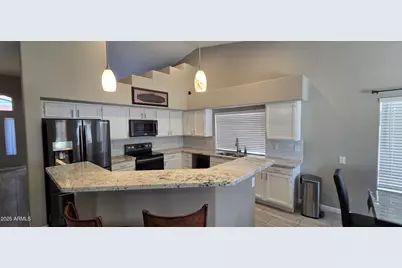 3124 N Meadow Drive, Avondale, AZ 85392 - Photo 7