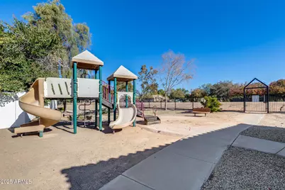 2085 E Hulet Place, Chandler, AZ 85225 - Photo 33