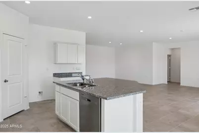 175 S Almoner Lane S, Casa Grande, AZ 85122 - Photo 3