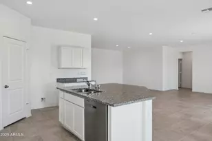 175 S Almoner Ln S, Casa Grande, AZ 85122 - Photo 3