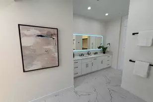 8989 N Gainey Center Dr, Scottsdale, AZ 85258 - Photo 59