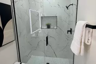 8989 N Gainey Center Dr, Scottsdale, AZ 85258 - Photo 23