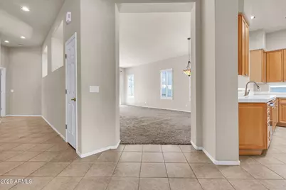 545 E Krista Way, Tempe, AZ 85284 - Photo 5