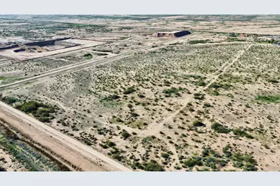 2347 S Bianco Road #n/a, Casa Grande, AZ 85193 - Photo 7