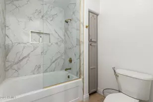 7027 N Scottsdale Rd, Paradise Valley, AZ 85253 - Photo 23