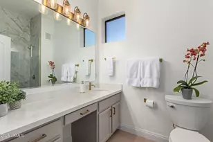 7027 N Scottsdale Rd, Paradise Valley, AZ 85253 - Photo 31