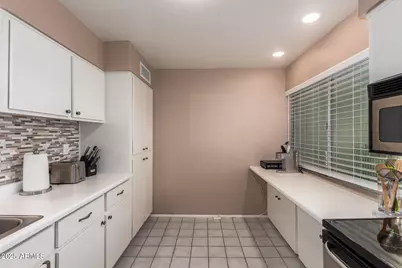 4630 N 68th Street #231, Scottsdale, AZ 85251 - Photo 7