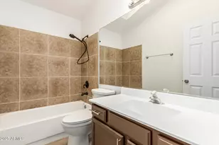 768 S Martinique Dr, Gilbert, AZ 85233 - Photo 21