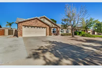 2844 E Oakland Court, Gilbert, AZ 85295 - Photo 5