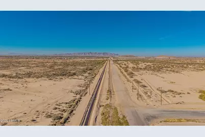 3560 W Tollan Drive #7, Eloy, AZ 85131 - Photo 9