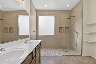 18711 E Raven Dr, Queen Creek, AZ 85142 - Photo 23