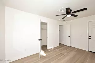 1136 E Eva St, Phoenix, AZ 85020 - Photo 13