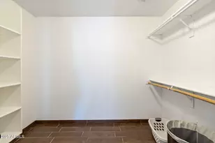 2527 W Tamarisk Ave, Phoenix, AZ 85041 - Photo 23