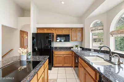 7242 N 23rd Place, Phoenix, AZ 85020 - Photo 31