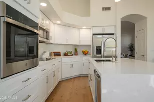 8100 E Camelback Rd, Scottsdale, AZ 85251 - Photo 5