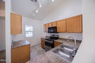 30365 W Catalina Dr, Buckeye, AZ 85396 - Photo 9