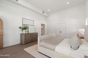 7042 E Orange Blossom Ln, Paradise Valley, AZ 85253 - Photo 11