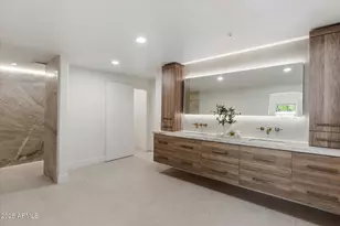 7042 E Orange Blossom Ln, Paradise Valley, AZ 85253 - Photo 13