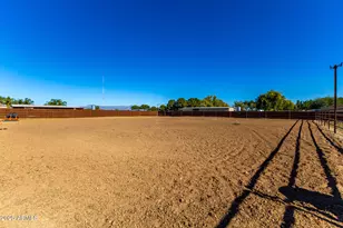 39791 N Country Ln, San Tan Valley, AZ 85140 - Photo 83