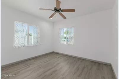 3743 E Taylor Street, Phoenix, AZ 85008 - Photo 9