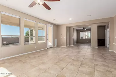 13049 W Redbird Road, Peoria, AZ 85383 - Photo 11