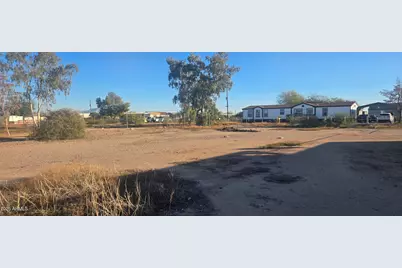 3210 W Tollan Drive #18, Eloy, AZ 85131 - Photo 5