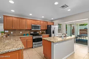 5217 E Sheena Dr, Scottsdale, AZ 85254 - Photo 11