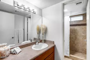 1880 E Morten Ave, Phoenix, AZ 85020 - Photo 11